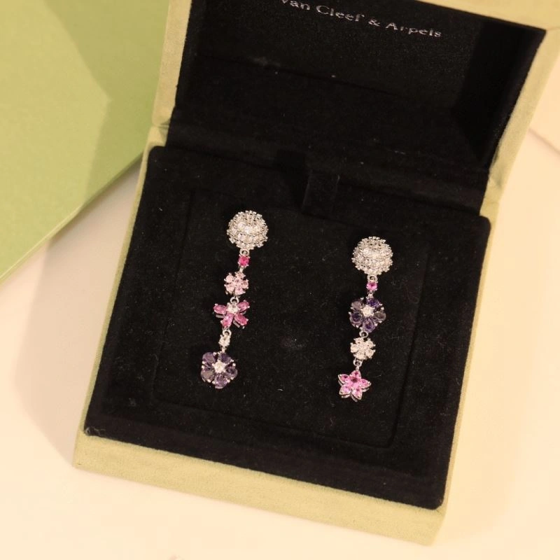 Neat Vca Earrings 255013