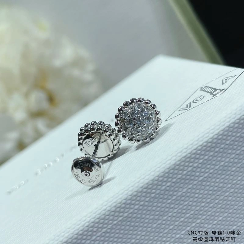 NewStyle Vca Earrings 254991