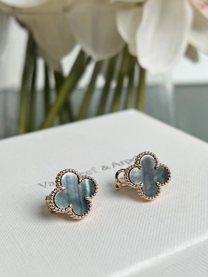 Youthful Vca Earrings 254747