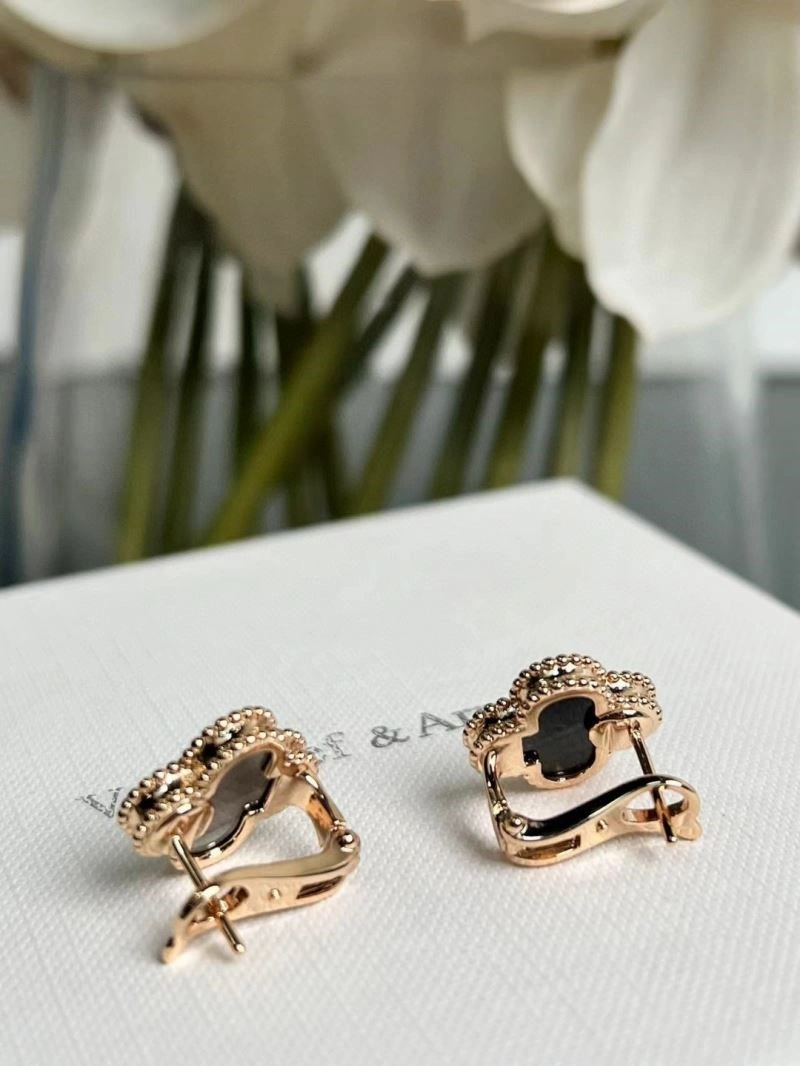 Youthful Vca Earrings 254747