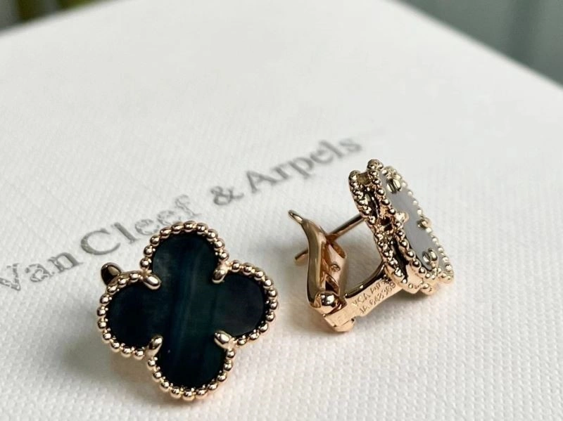 Youthful Vca Earrings 254747