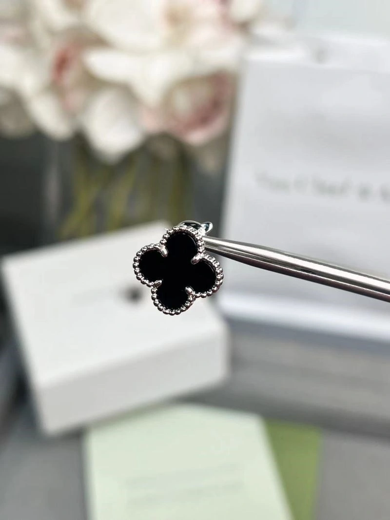 Timeless Vca Earrings 254733