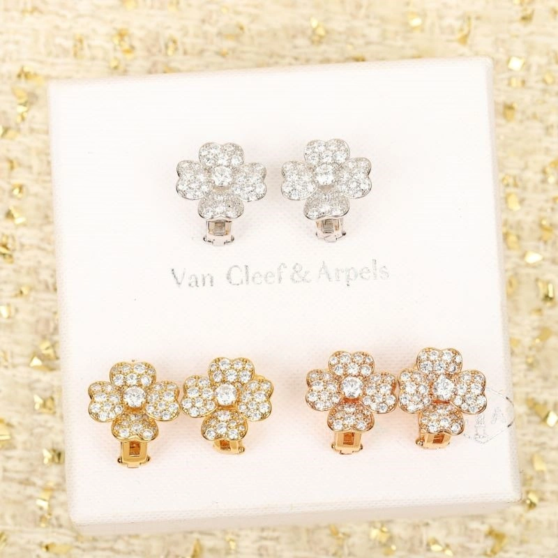 Vca Earrings Timeless 254762