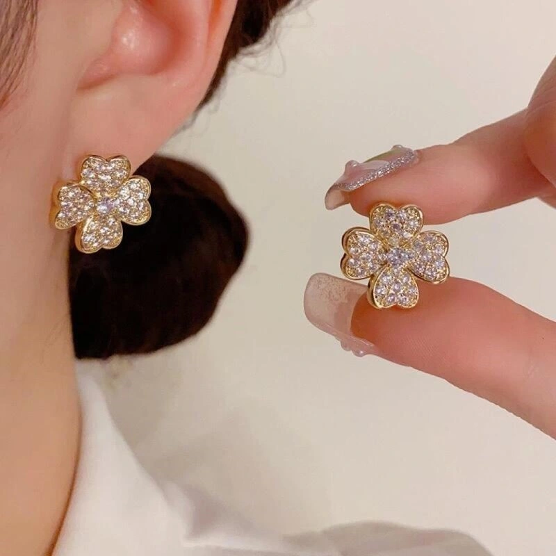 Vca Earrings Timeless 254762