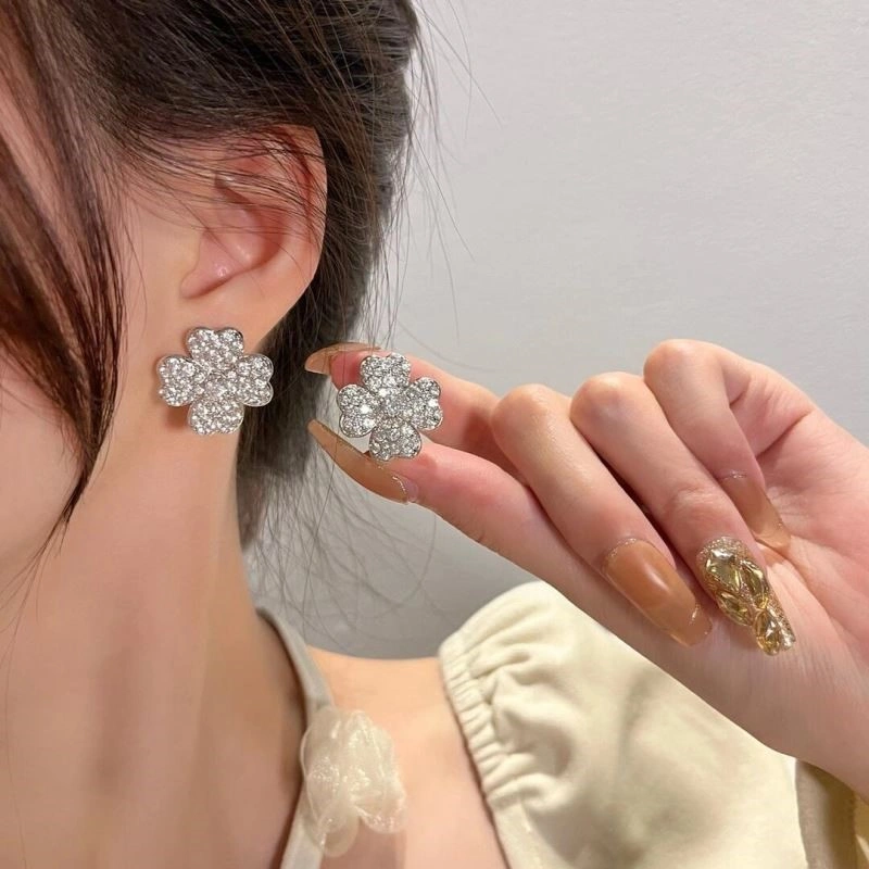 Vca Earrings Timeless 254762