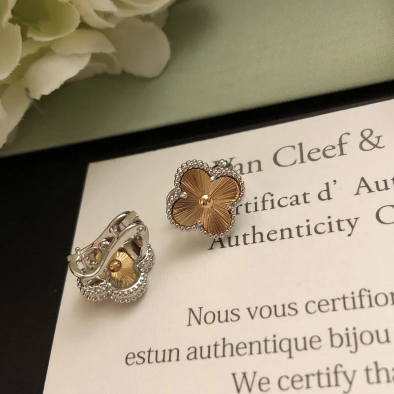Vca Earrings Casual 254732