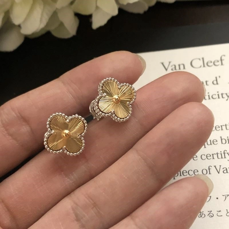 Vca Earrings Casual 254732