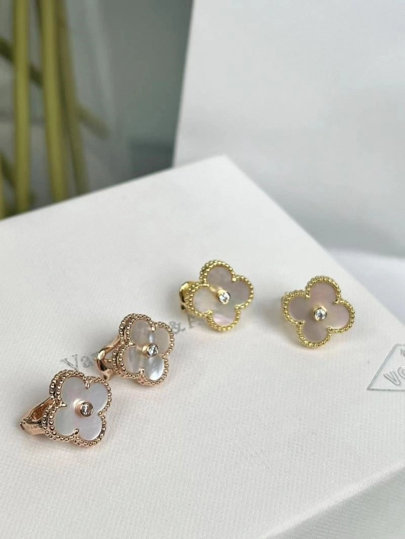 Vca Earrings Youthful 254755