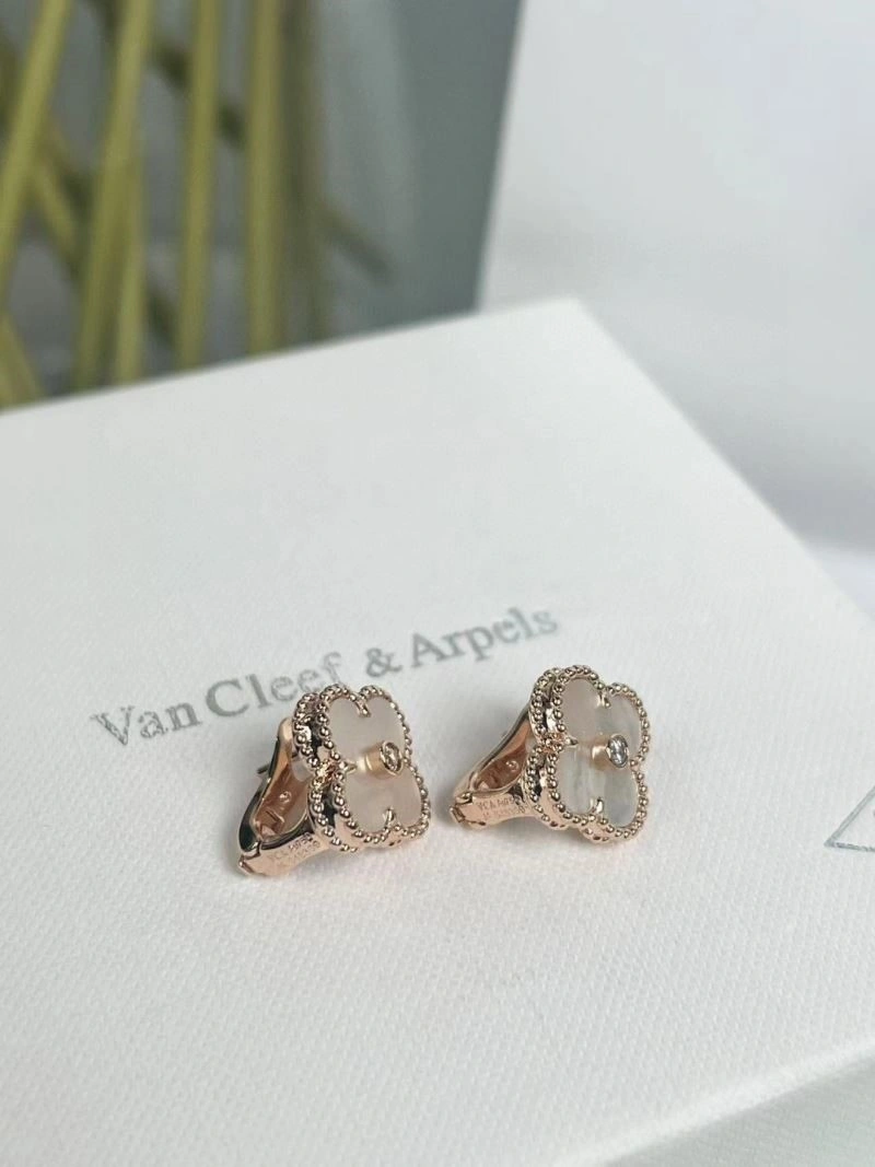 Vca Earrings Refined 254752