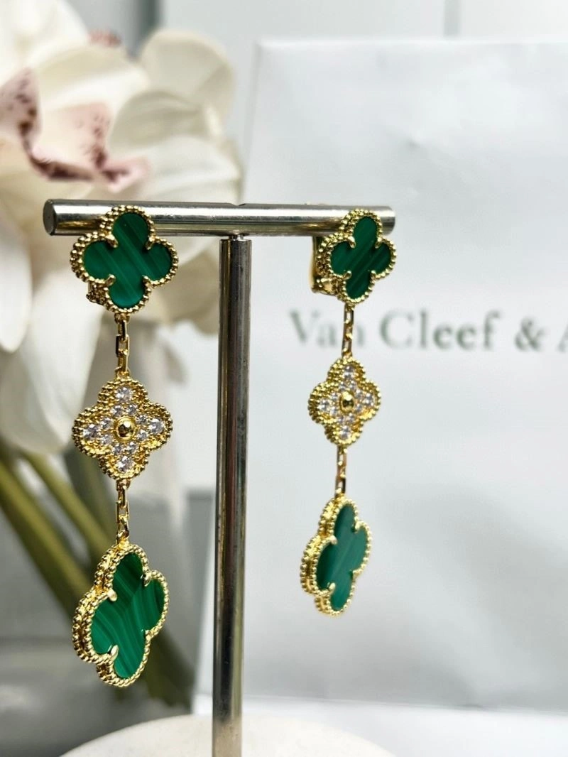Vca Earrings Cozy 254750