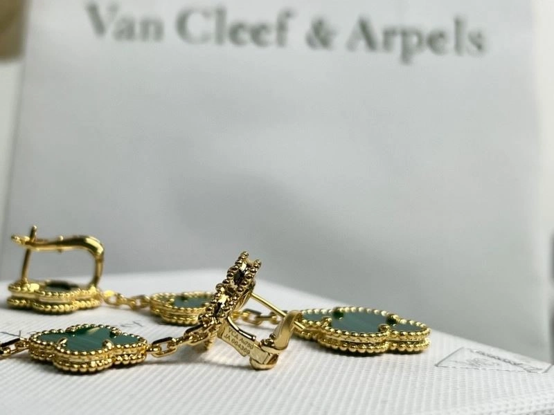 Vca Earrings Trendsetting 254735