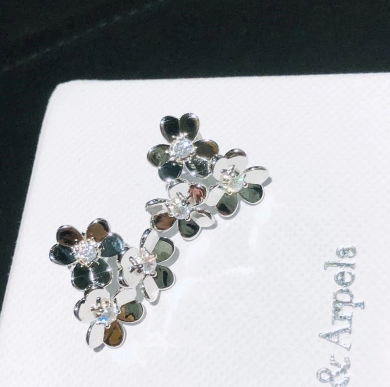 Vibrant Vca Earrings 254761