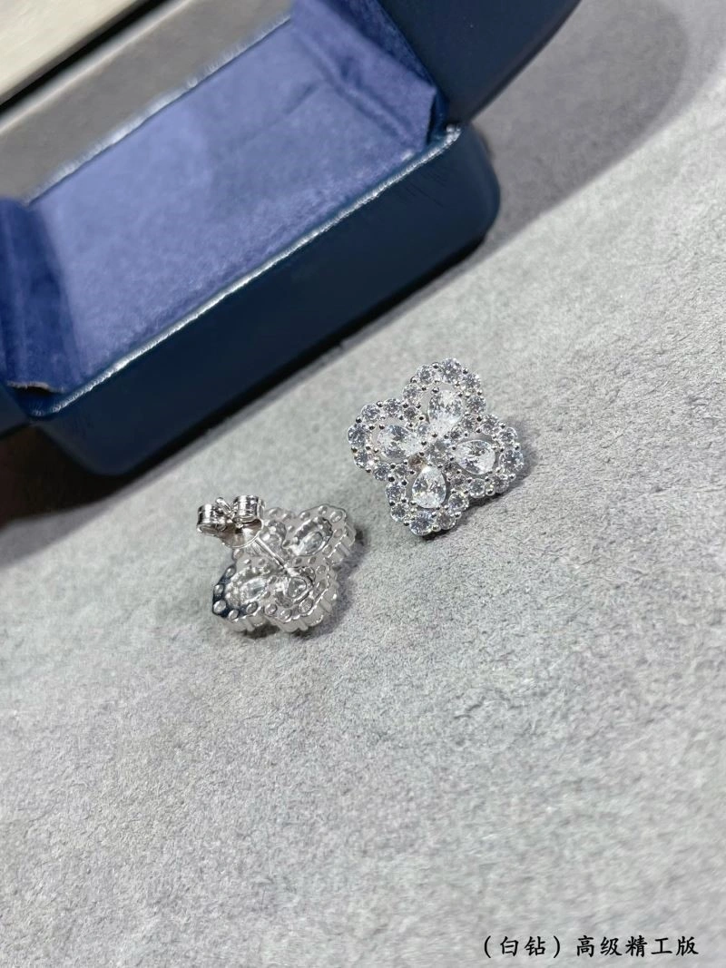 Vca Earrings Sporty 254737