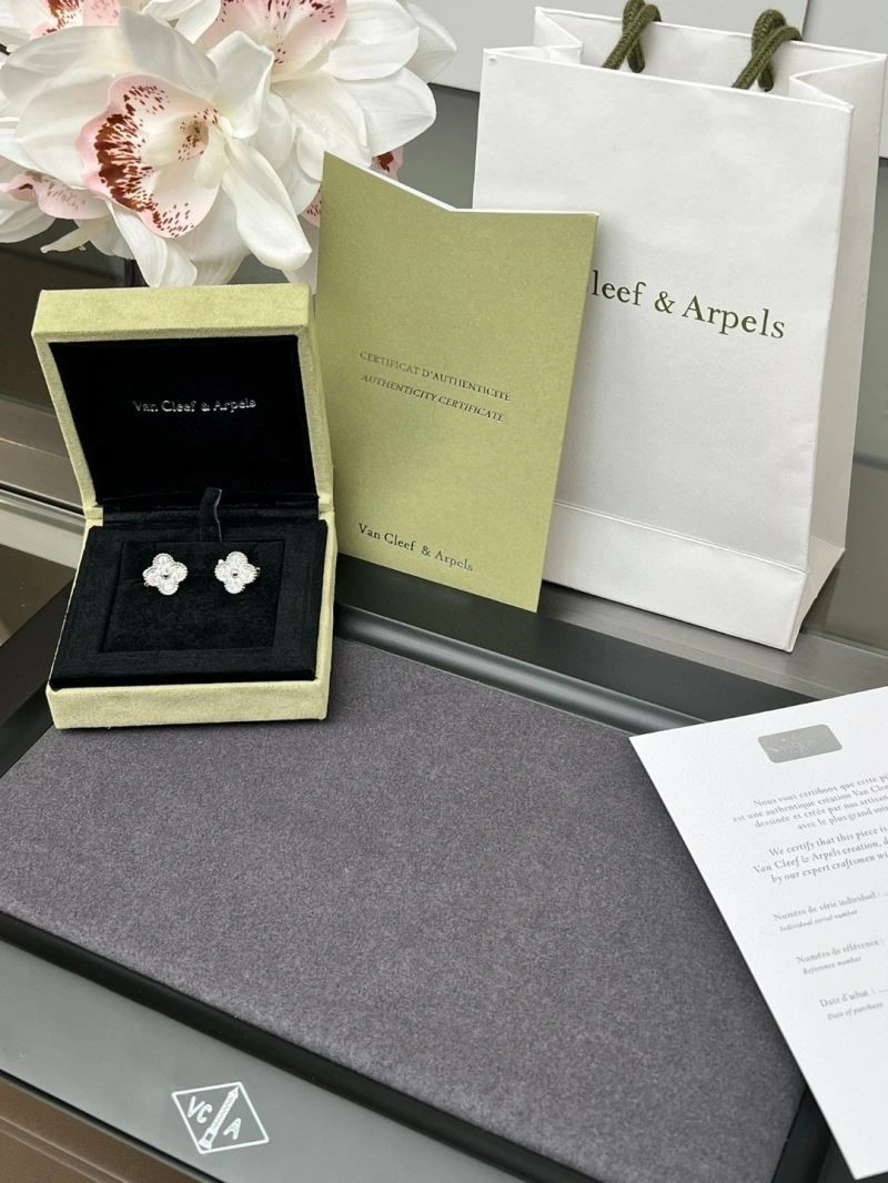 Vca Earrings QuickDry 254751