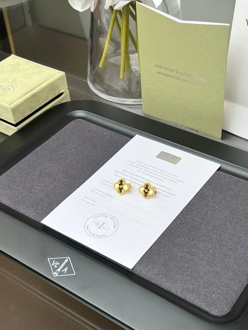 Vca Earrings Unique 254741