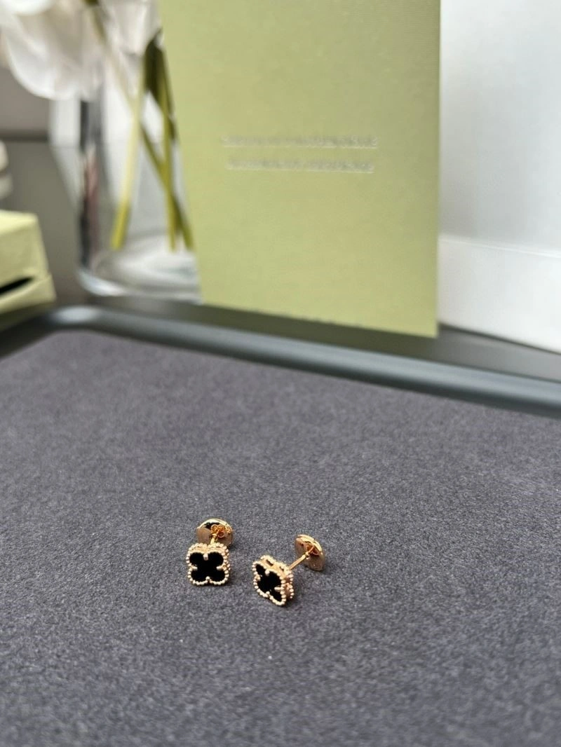 Vca Earrings Refined 254740