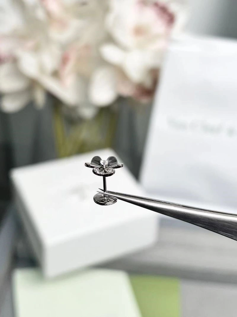 Vca Earrings Resilient 254727