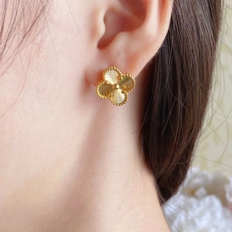 Vca Earrings WrinkleFree 254726