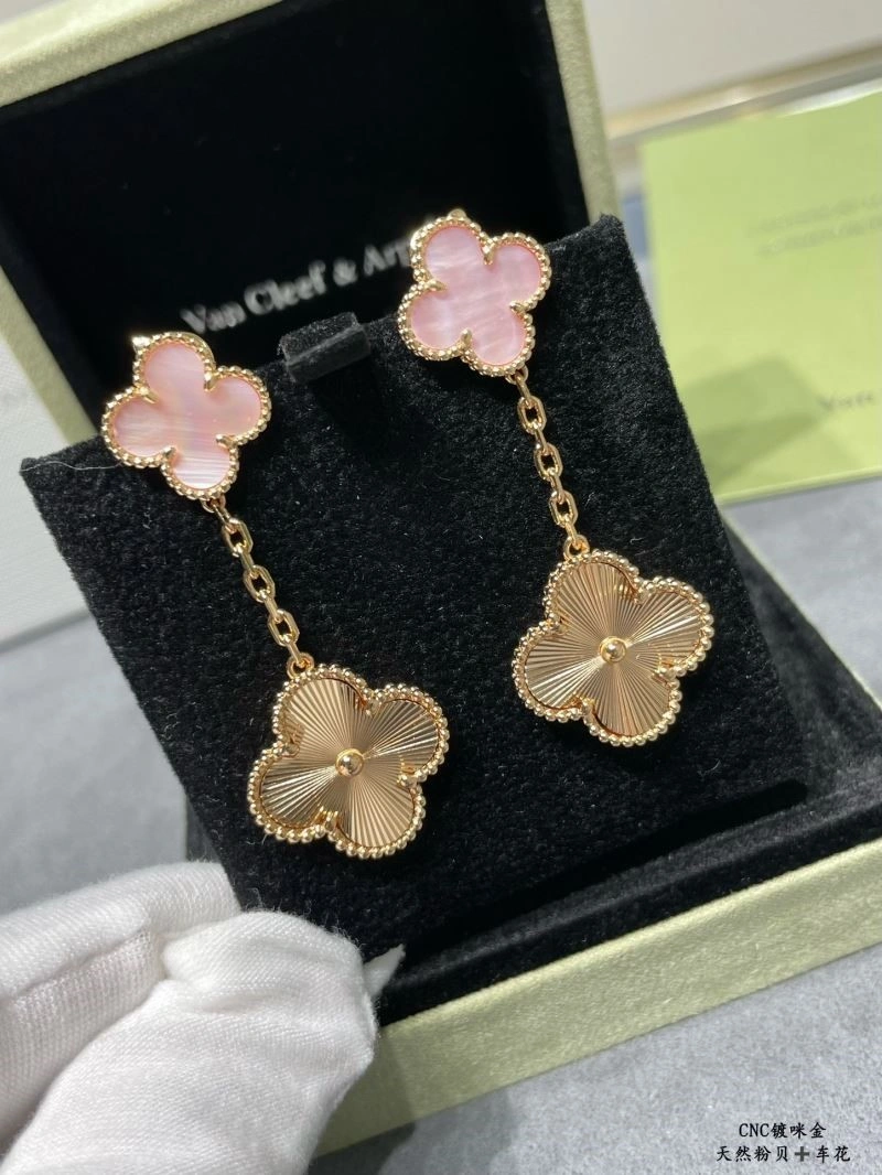 Trendy Vca Earrings 254723