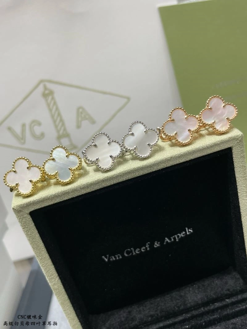 Vca Earrings Cozy 254701