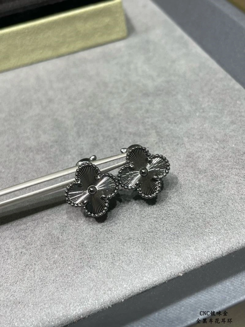 Vca Earrings Versatile 254698