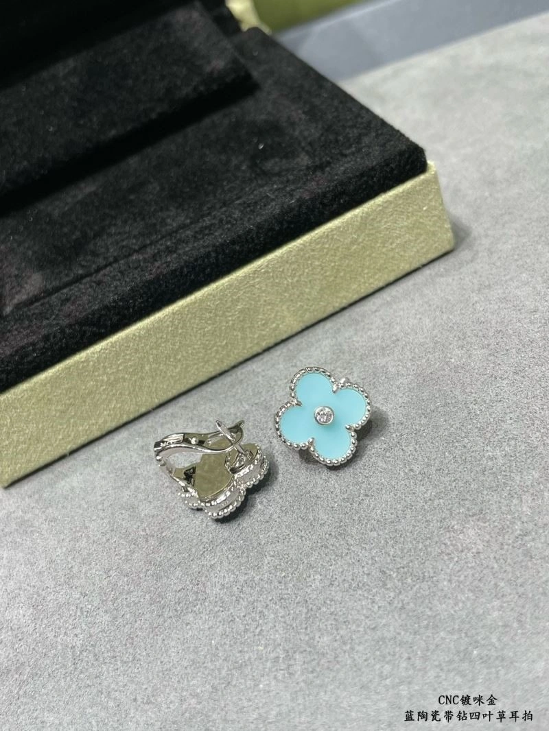 Vca Earrings Refined 254688