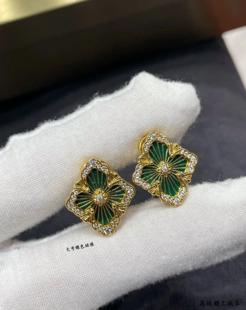 WaterResistant Vca Earrings 254550