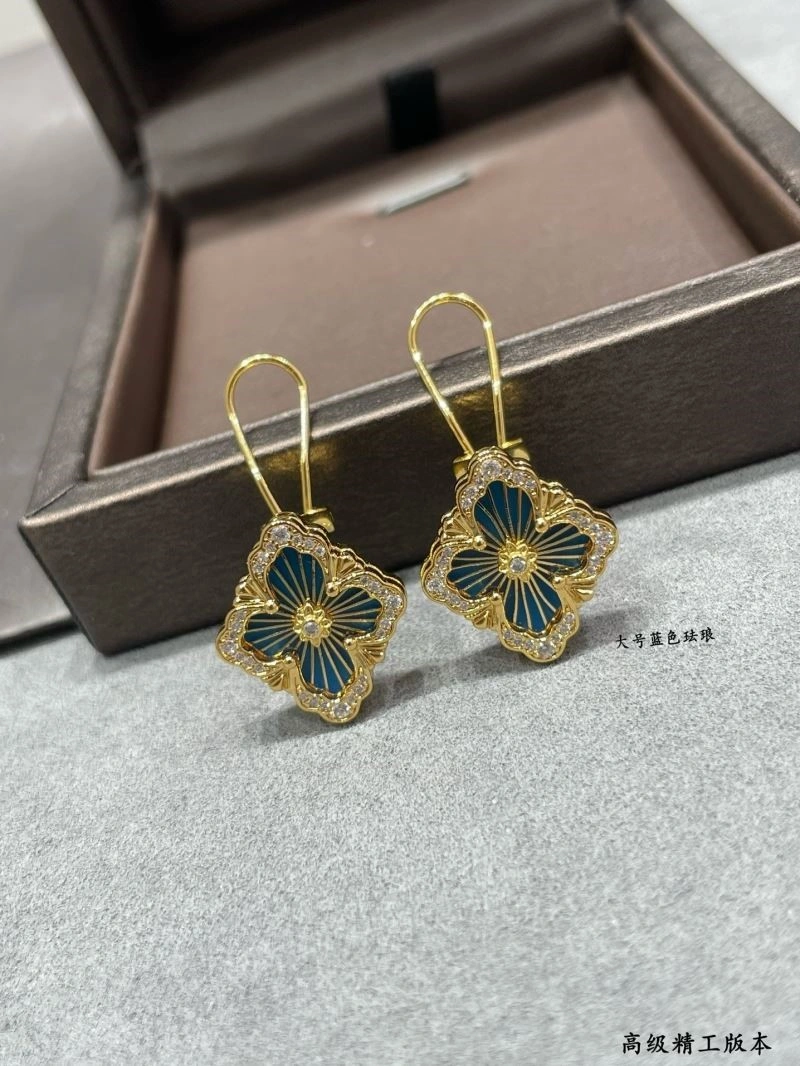Vca Earrings Soft 254540