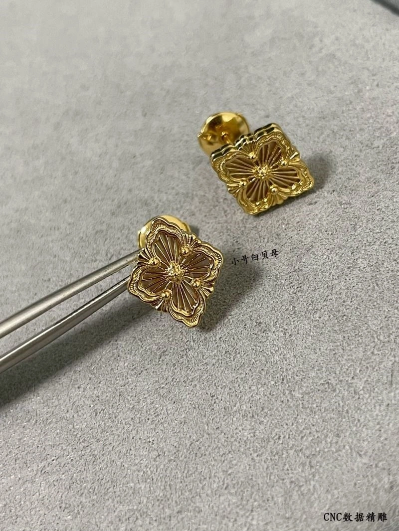 RelaxedFit Vca Earrings 254560