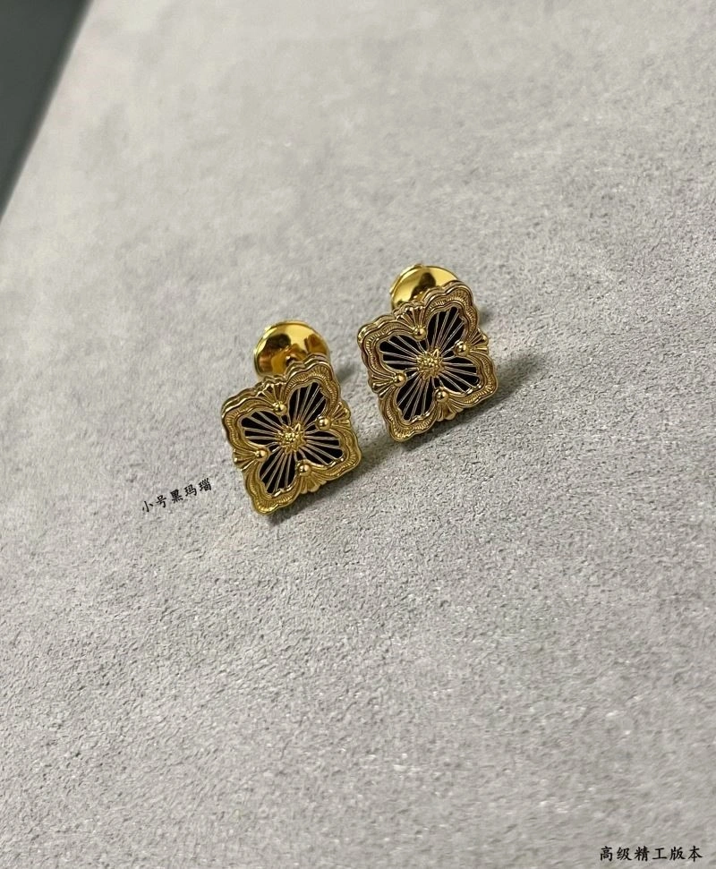 Flexible Vca Earrings 254549