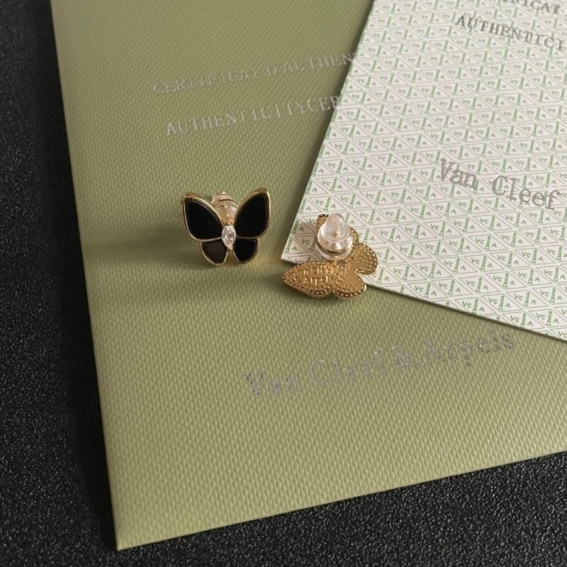 Vca Earrings WaterResistant 254545