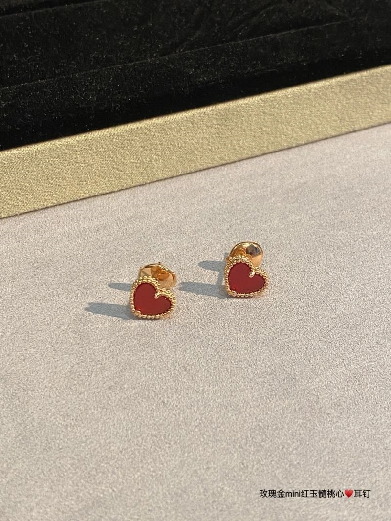 Vca Earrings WaterResistant 254385