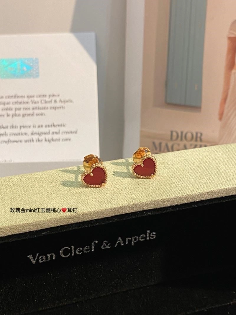 Vca Earrings WaterResistant 254385