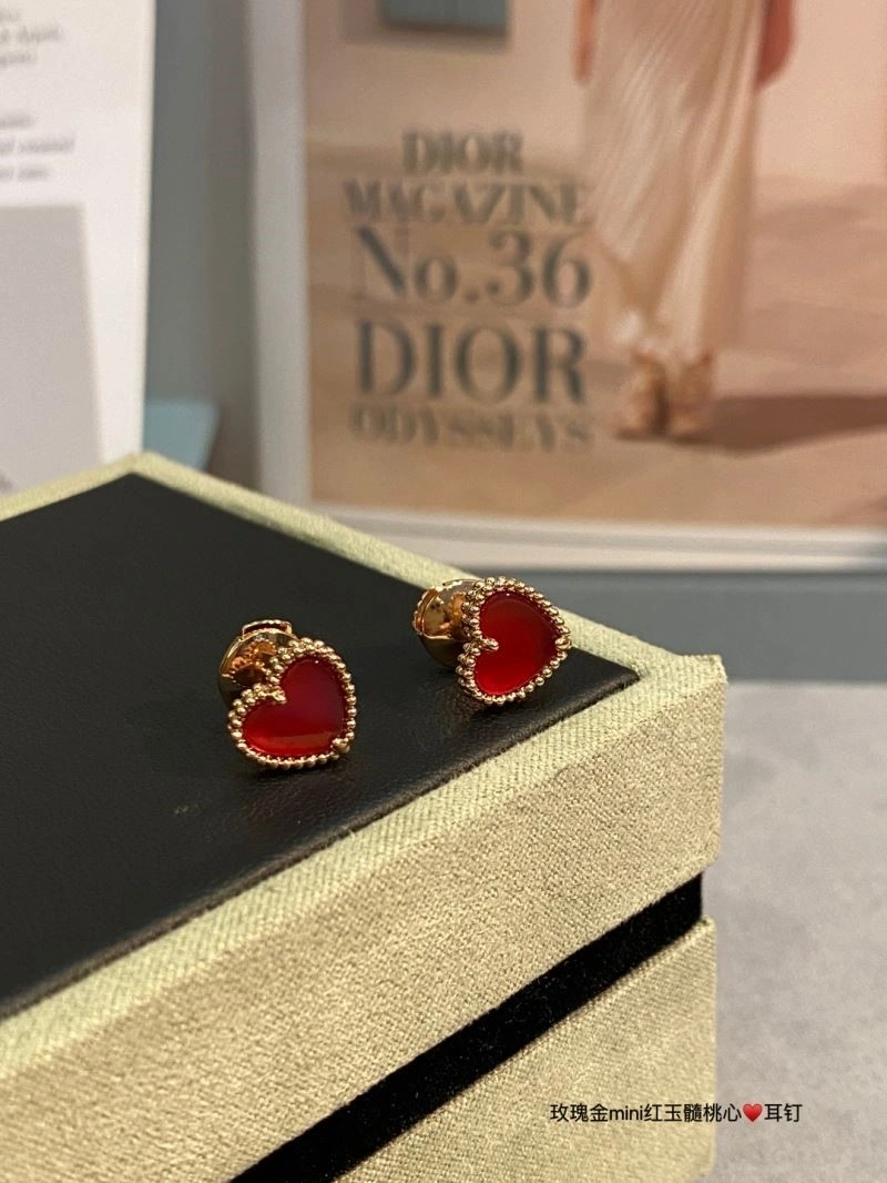Vca Earrings WaterResistant 254385