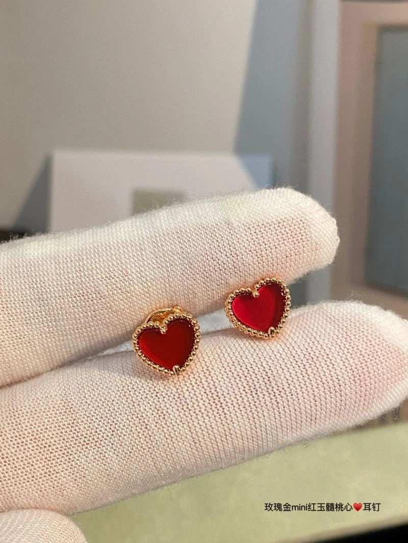 Vca Earrings WaterResistant 254385