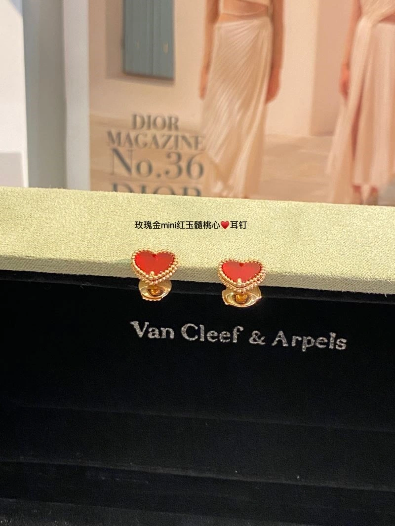 Vca Earrings WaterResistant 254385