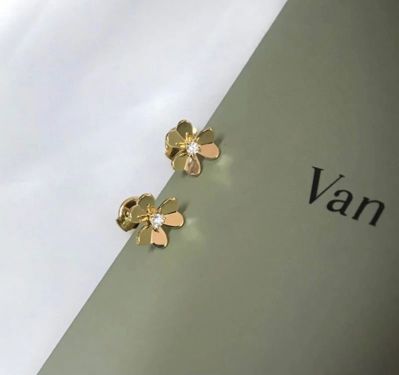 Vca Earrings DailyWear 254396