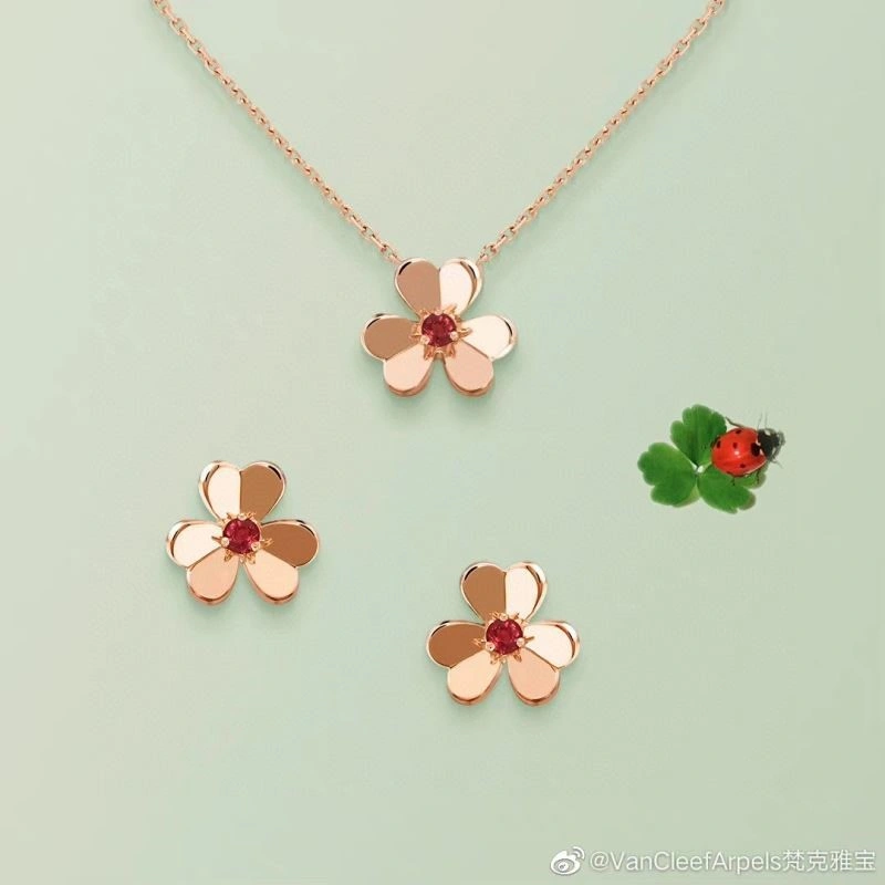 Reliable Vca Earrings 254386