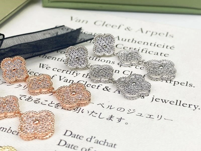 Youthful Vca Earrings 254241