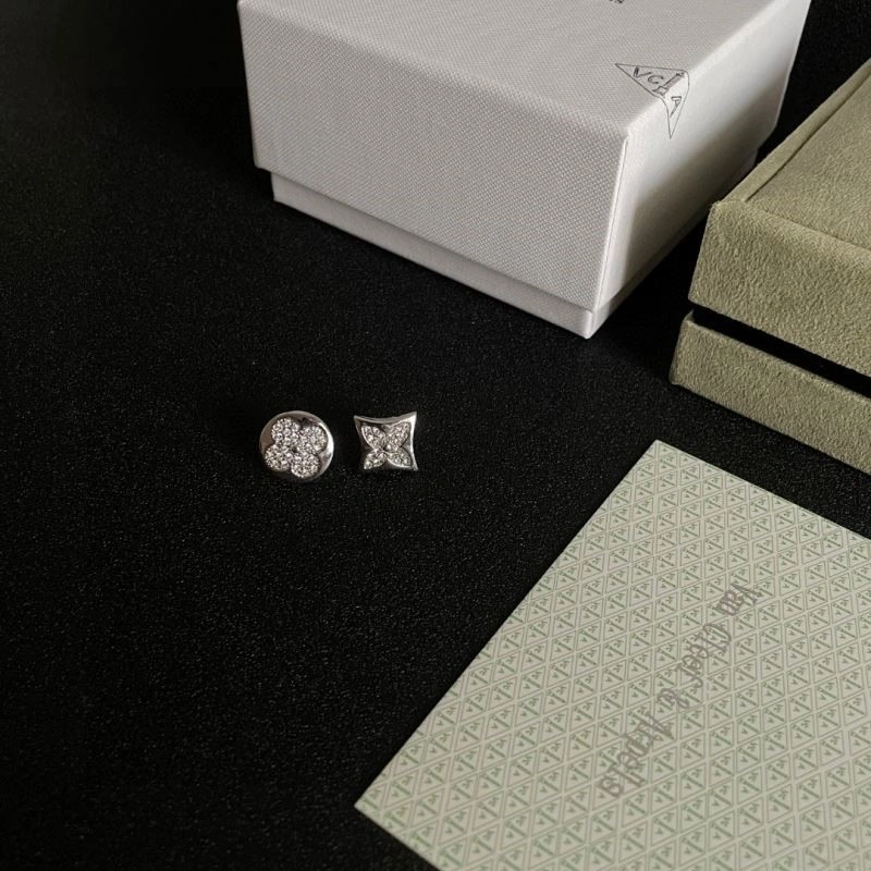 Vca Earrings Youthful 254240