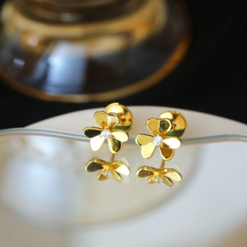 Soft Vca Earrings 254236