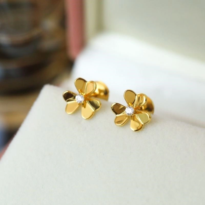 Soft Vca Earrings 254236