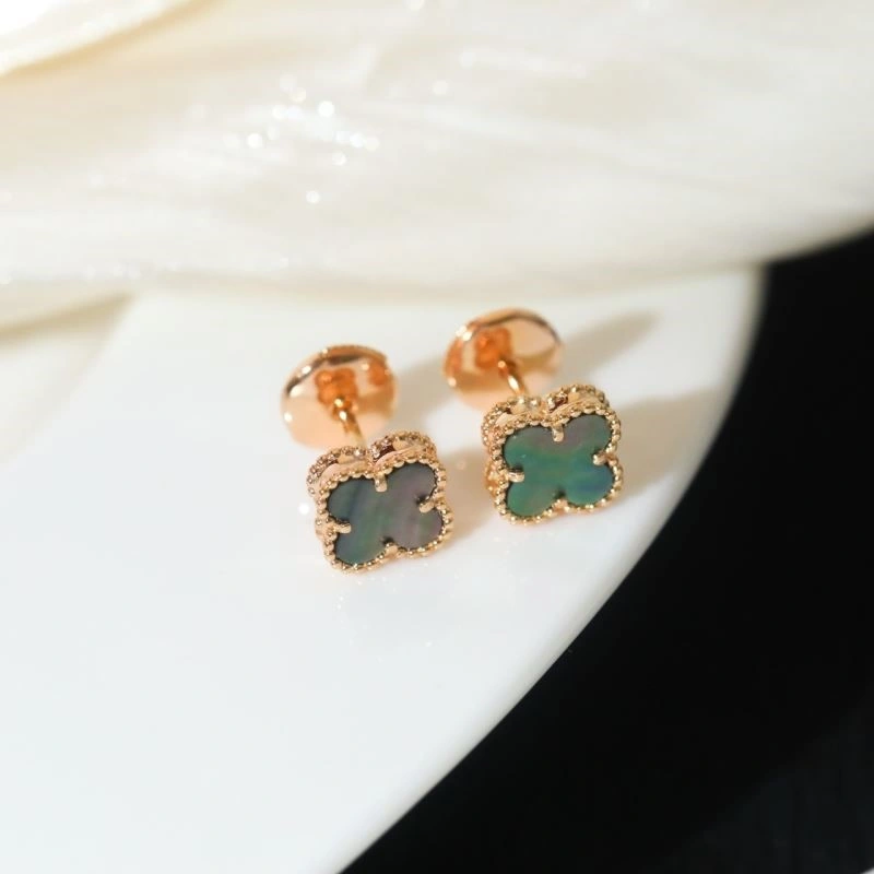 Vca Earrings ZeroBulk 254210