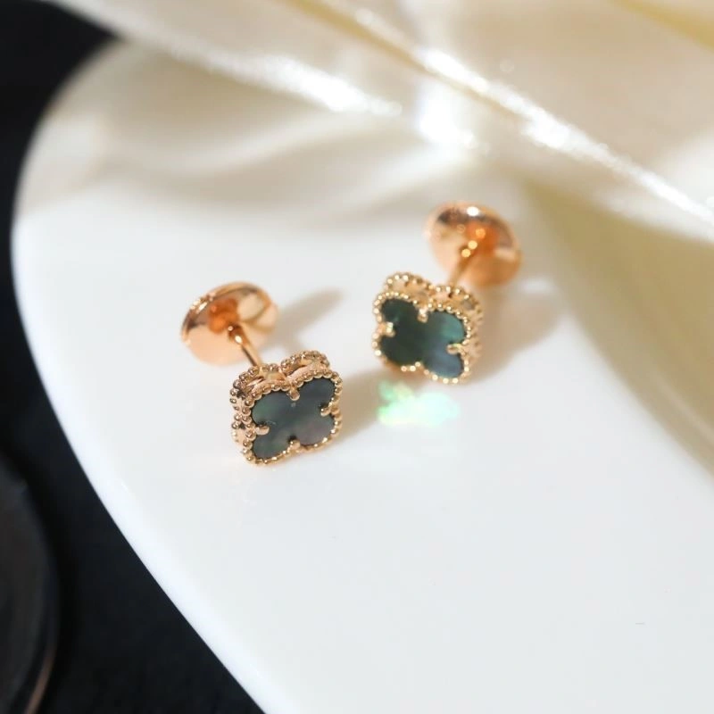 Vca Earrings ZeroBulk 254210