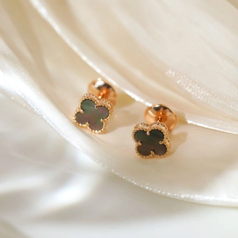 Vca Earrings ZeroBulk 254210