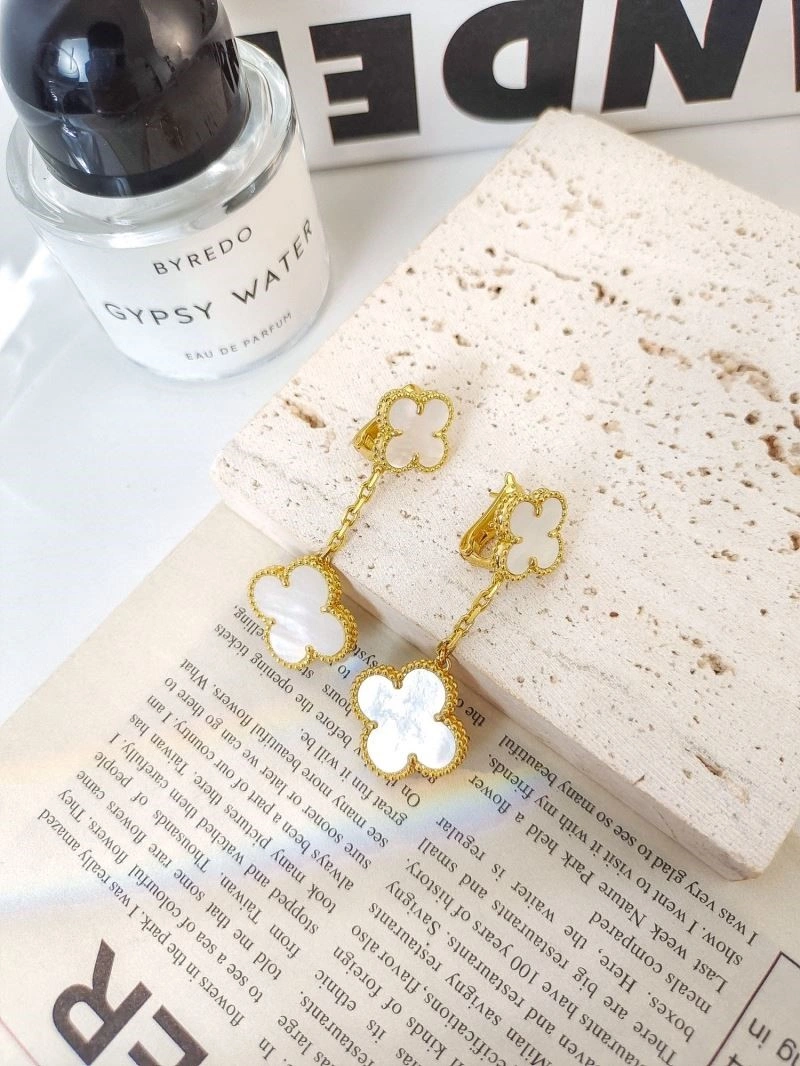 Vca Earrings WrinkleFree 254220