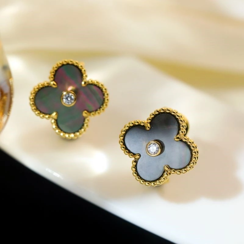 Vca Earrings Modern 254230