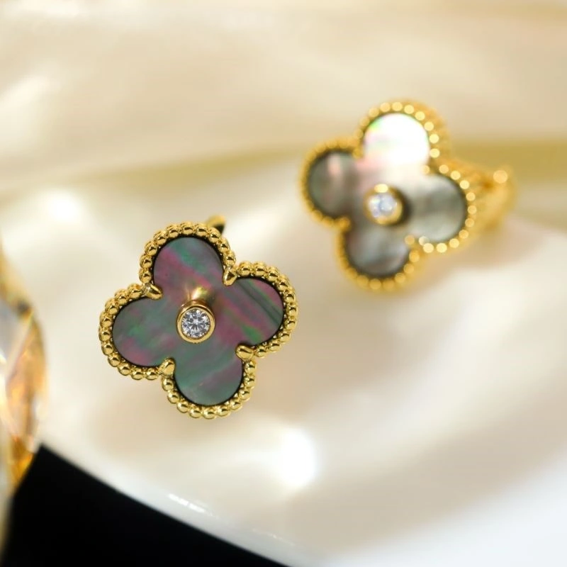 Vca Earrings Modern 254230