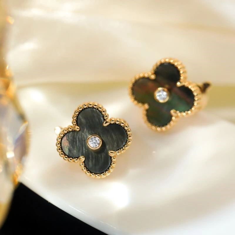 Vca Earrings Modern 254230