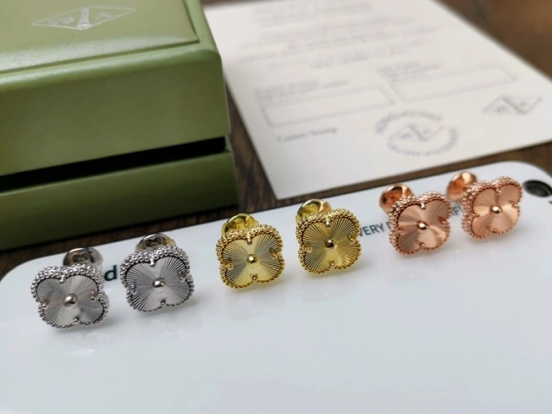 Vca Earrings HighPerformance 254201